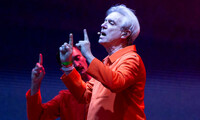 David Byrne (74) - imponerte i Sofienbergparken.