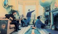 Faksimile fra coveret til «Definitely Maybe»