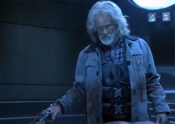 Kris Krostofferson jager vampyrer i Praha. Skjermdump fra Blade 2